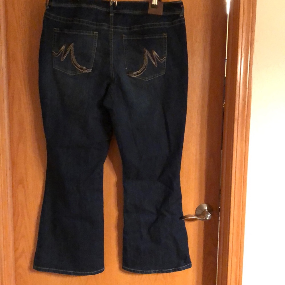 Maurices jeans